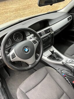 BMW e90 325i N52B25A - 13