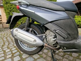 Aprilia Sportcity 250 - 13