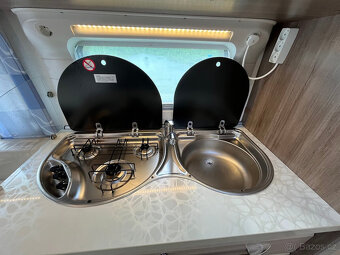 Hobby 495 UFe De Luxe, MOVER, PŘEDSTAN, TV+SATELIT 1.MAJITEL - 13