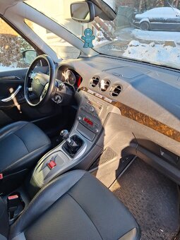 Ford Galaxy 2.0tdci 103kw 7mist - 13