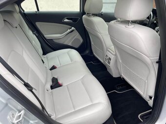 Mercedes-Benz A-Class 2014 – Automat, výbava, nízký nájezd - 13