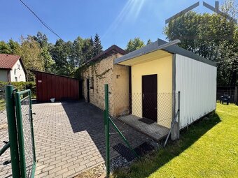 Dva RD s krytým stáním, kolnou a zahradou 2155 m2 - Rozvadov - 13