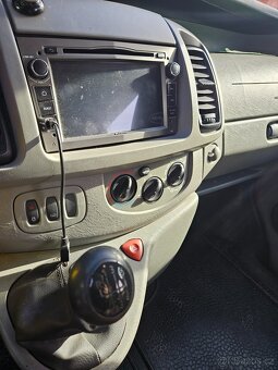 Prodám obytný Opel Vivaro,r.v.2006,obsah-1.9tdci(74kw) - 13