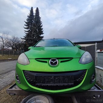 Mazda 2 benzín rok 2012 - 13