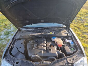 VW Passat 1.9 Tdi  96 Kw  -High Line - - 13