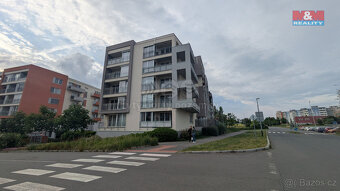 Pronájem bytu 1+kk, 34 m², Praha, ul. Toufarova - 13