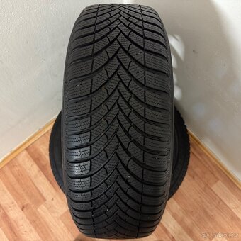 KIA SPORTAGE 5x114,3 R17 ET47+ZIMNÍ 225/60R17 8,5/8mm - 13