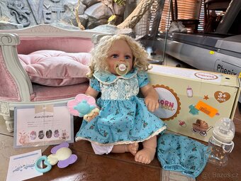 Realistická panenka s vlasky - 13