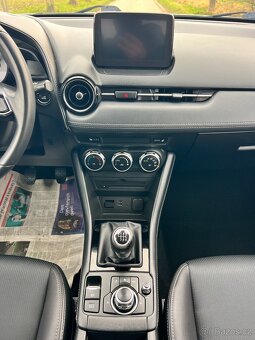 ► MAZDA CX-3 2.0i 88KW REVOLUTION HEAD-UP-LED-KAMERA-TAŽNÉ - 13