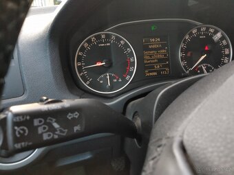 Škoda Octavia Combi TDI Ambition 4/2012 - 13