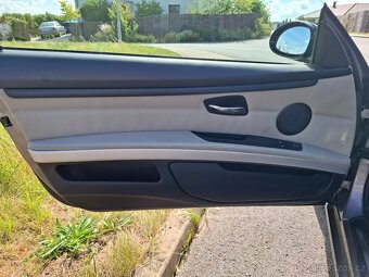 BMW e92 330ix manuál - 13