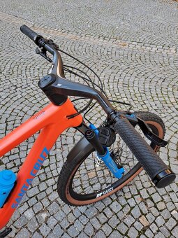 NOVÝ nejetý Santa Cruz Blur C / Rock Shox SID / Sram GX / ve - 13