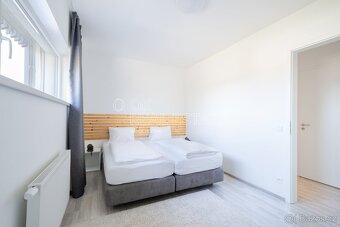 Apartmán 2+kk s lodžií a garážovým stáním u Máchova jezera v - 13