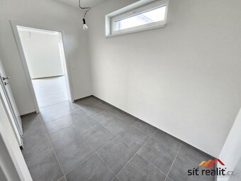 Prodej novostavby 3+kk, 107 m2, poz. 193 m2, Praha 9 - Jahod - 13