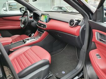 MG EHS PHEV Luxury 1.5 190kW AUT. 88tkm kamera 360° Virtual - 13