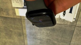 Apple Watch Series 8 45mm GPS BLACK, komplet balení - 13