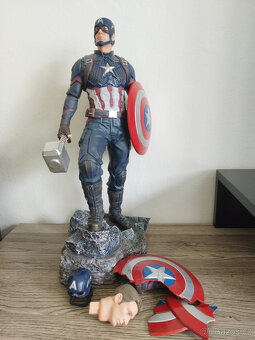 Velké Marvel figurky: (Hulka 42cm a Captain America 40cm) - 13