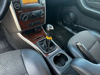 Mercedes-Benz B180 - 13