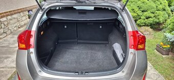 Toyota Auris - 13
