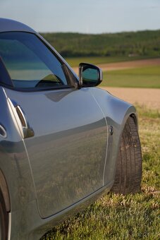 Nissan 370 Z - 13