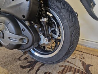 Piaggio MP3 500 LED ESP USB 6/2016 - 13