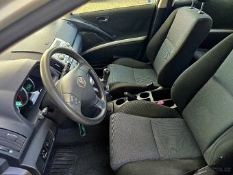Toyota Corolla Verso, 1,8i serv.kniha 1.maj ČR - 13
