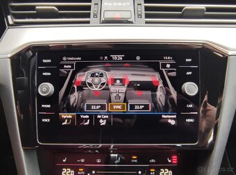 Volkswagen Passat TDi DSG B8 R-Line FullLED VIRTUAL KAMERA - 13