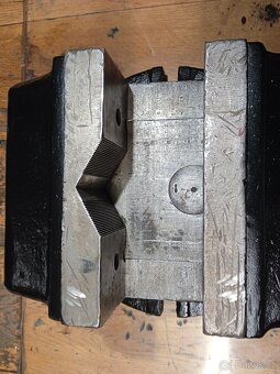 Strojní svěrák - 13