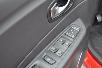Renault Captur 0,9 TCe (66 kW), r. v. 08/2018 – TOP STAV - 13