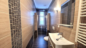 Prodej rodinného domu 360 m², Praha 10 - Uhříněves - 13