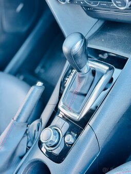 Mazda 3, 2.2D automat kůže Ojeté, 6/2014, 156 302 km 199 990 - 13