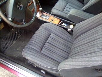 Mercedes W124 coupe 300 CE - 13