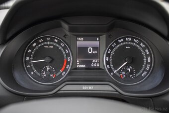 Škoda Octavia Combi SCOUT2.0 TDI DSG 4x4 - 13