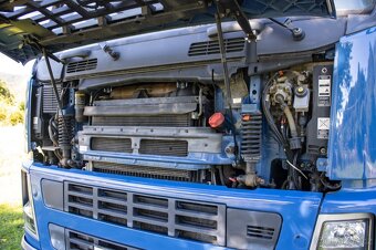 Volvo FM 44T ťahač 4x4 - 13