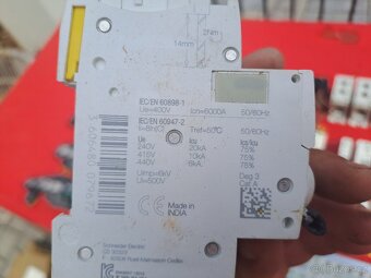 Relé, jističe, stykače, deon - Schneider - 13