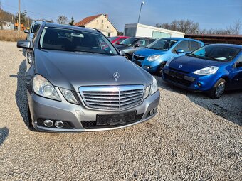 Mercedes E220 - 13