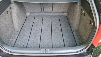 ŠKODA OCTÁVIA 2 RS kombi - 2,0TFSi 147kW Manuál. - 13