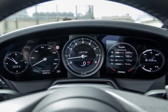 Porsche 911 Targa / 4/ GTS/ PDLS+ / InnoDrive/ Lift - 13