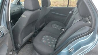 Škoda Fabia extra 1.4 55kW málo km 60 tis. - 13