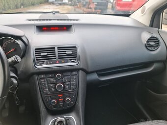Opel Meriva 1.4 LPG 2016 - 13