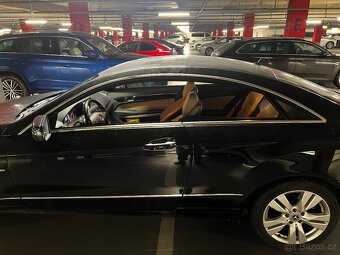 E 220 CDI, Coupé, 2011, pěkné - 13