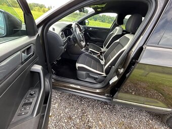 Prodám VW T-Roc 1,5 tsi 110 kW SPORTLAIN - 13