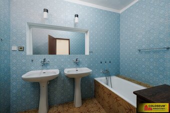 Letovice, RD 4+kk, garáž, zahrada s jezírkem – rodinný dům - 13