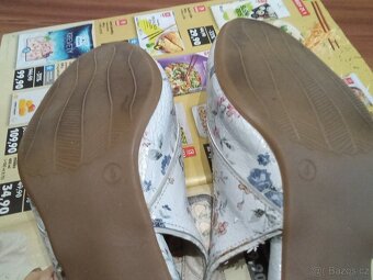 SPORTOVNI OBUV A DAMSKE  LODICKY - 13