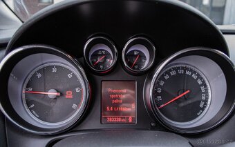 Opel Astra Sport Tourer ST 1.7CDTi ECOTEC 81kW M6 - 13