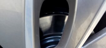 Hyundai i30 Fastback 1,4T GDi  nové v ČR  1, majitel - 13