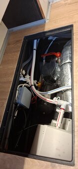 Obytná nástavba na pick up - 13