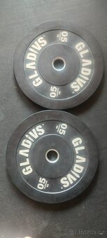 Vybavení posilovny/workoutu/gymnastiky - 13