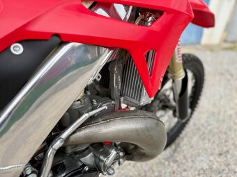 Unikatni CR250R - 13