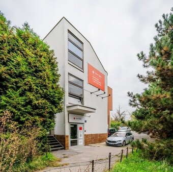 Pronájem skladového prostoru 1 m², Praha - Kobylisy - 13